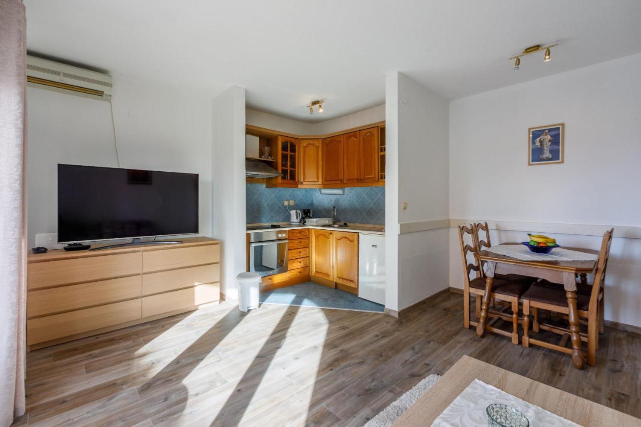 נובי ווינודולסקי Apartments Kulas מראה חיצוני תמונה