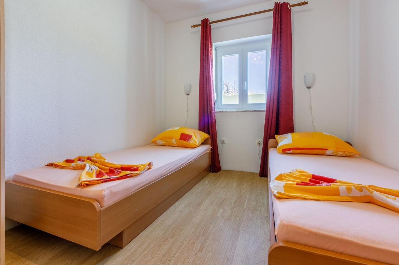 נובי ווינודולסקי Apartments Kulas מראה חיצוני תמונה