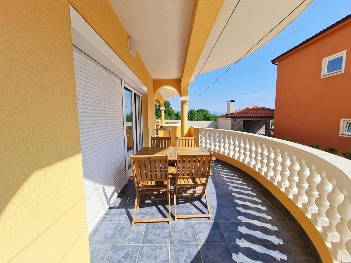 נובי ווינודולסקי Apartments Kulas מראה חיצוני תמונה